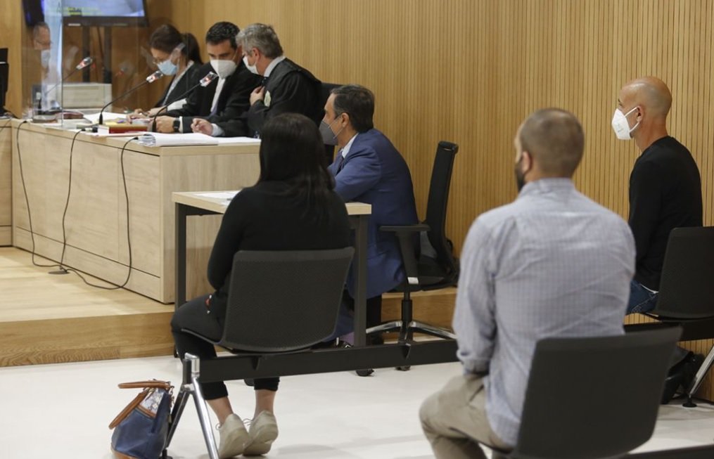 Encuentran a los profesores acusados ​​de la muerte de un alumno en las Termas de ...
