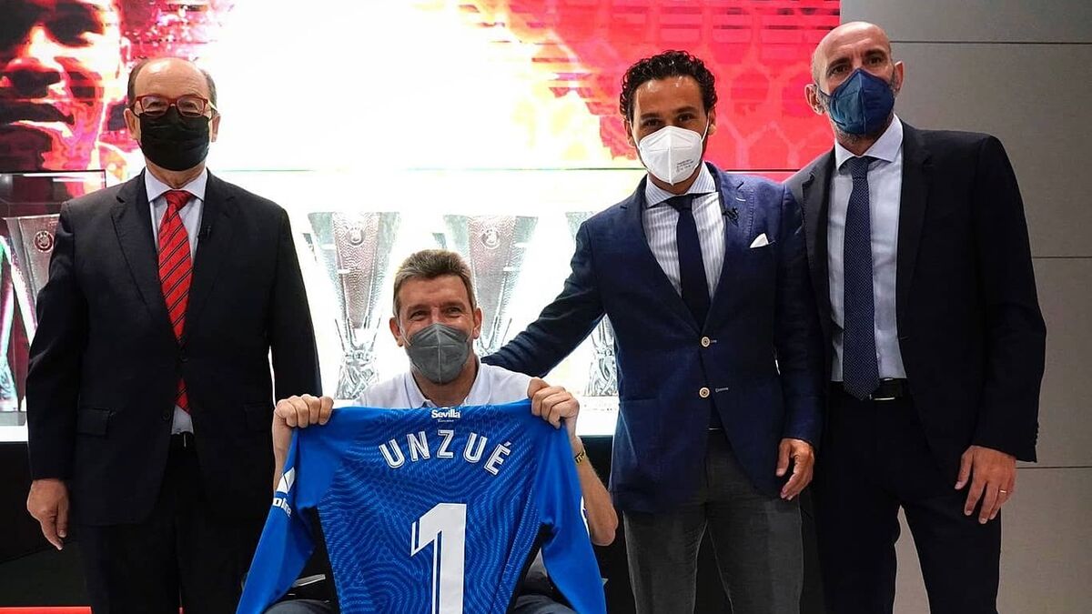 Unzué, número de Leyenda del Sevilla