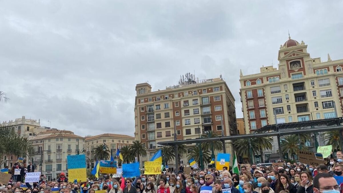 Un tuit del alcalde de Málaga sobre la guerra en Ucrania desata la polémica en las redes