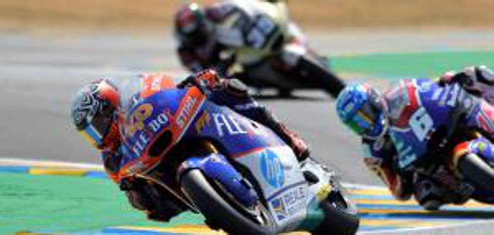 Valencia Moto2 |  El valenciano Canet gana un premio en el podio de Moto2