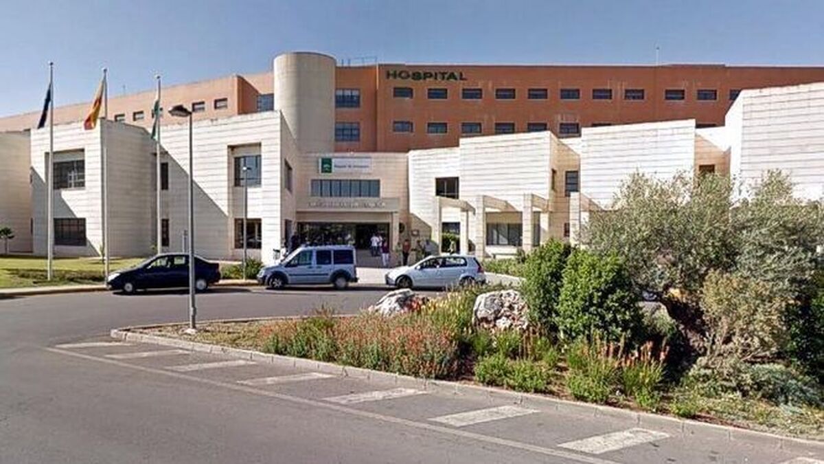 Una mujer resultó herida al salirse su vehículo de la carretera en Antequera