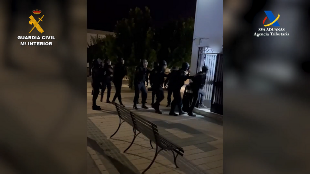Un grupo de Écija que enviaba picadas de tabaco a toda España cae por un paquete