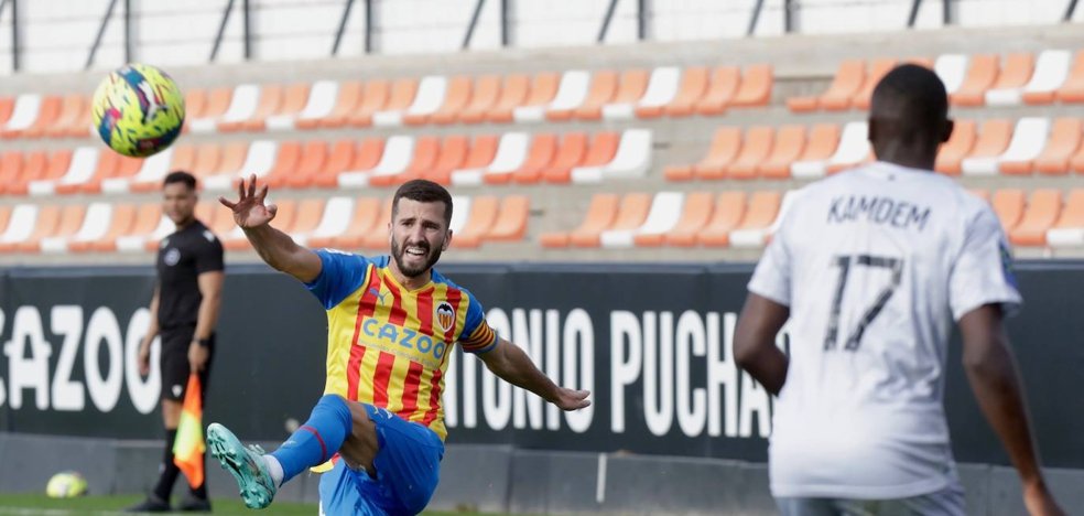 Partido Valencia CF Clermont | Gayà reaparece en el segundo 'Mundial' del Valencia