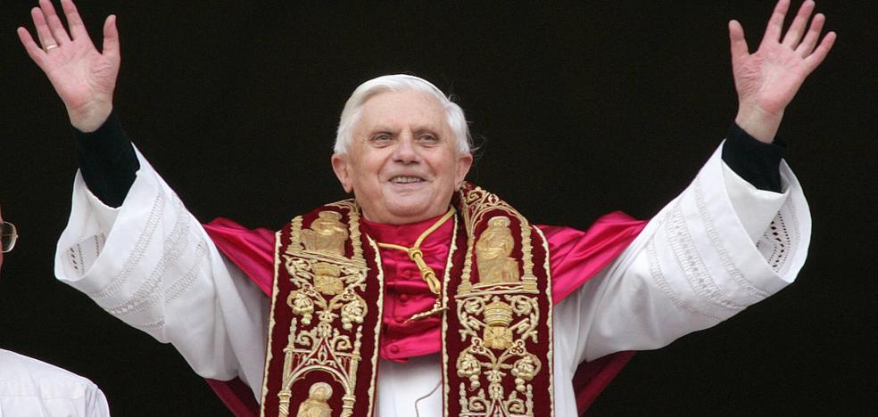 Benedicto XVI murió Misa solemne, nueve días de luto oficial y arrodillamiento: todas las acciones convocadas en Valencia por la muerte de Benedicto XVI