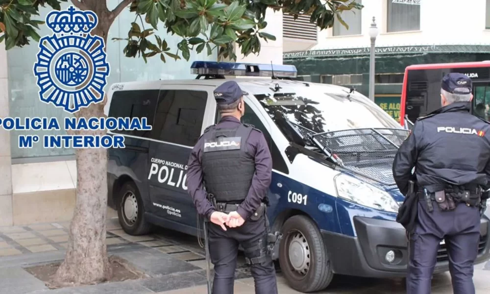Condenado a prisión por atropellar a un policía tras violar a su hija en Écija