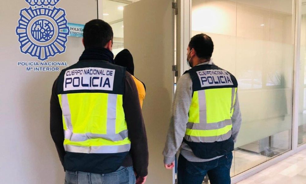 Detenido en Écija por abusar sexualmente de su novia, una menor