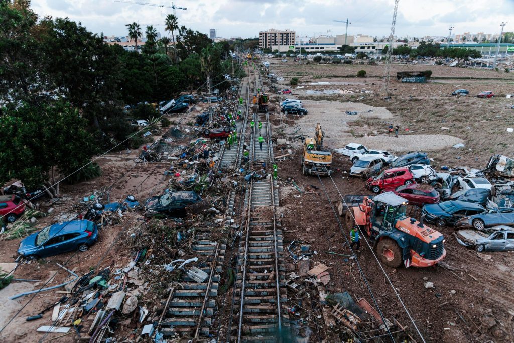 EN DIRECTO | Movilidad limitada de voluntarios este domingo en once municipios de Valencia; la cifra de muertos asciende a 213