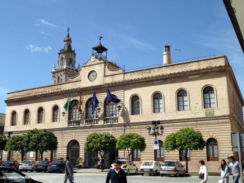Écija convoca 20 plazas de empleo público de diversos oficios: requisitos, examen y plazo de solicitud