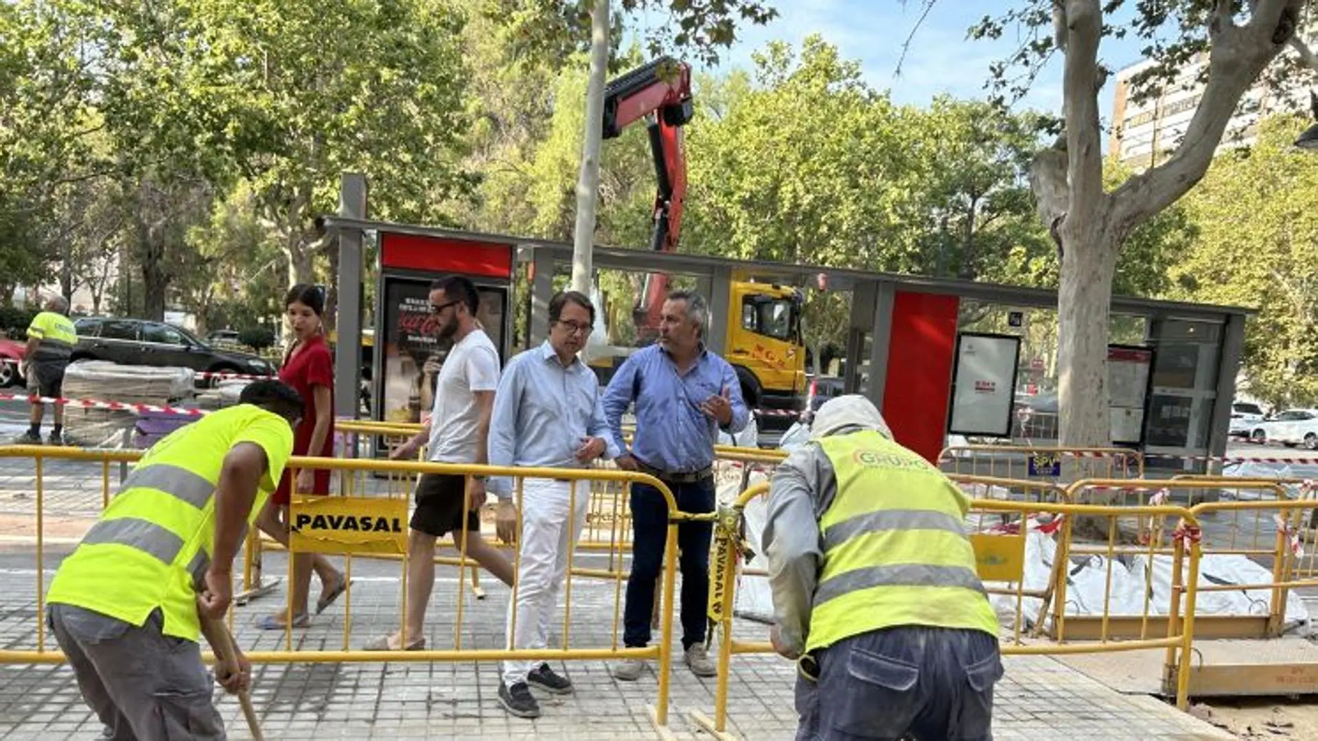 El Ayuntamiento de Valencia acelera la reparación de las aceras de la ciudad