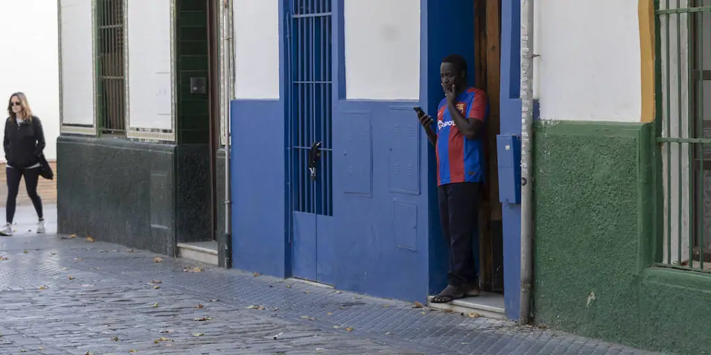 El Ministerio no informó al Ayuntamiento del traslado de inmigrantes de Canarias a Sevilla.