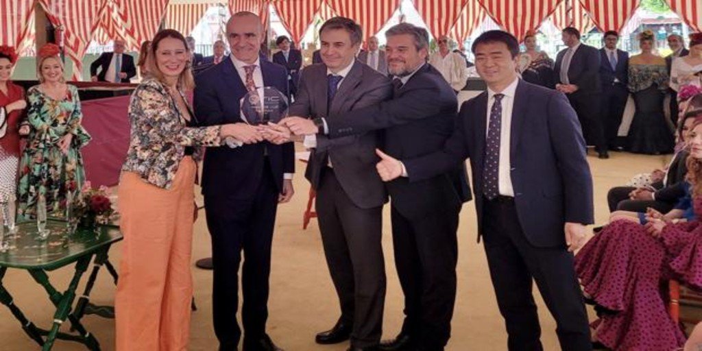 El alcalde de Sevilla pone fin al debate sobre el traslado de la Feria a otro espacio por las aglomeraciones en la vida real