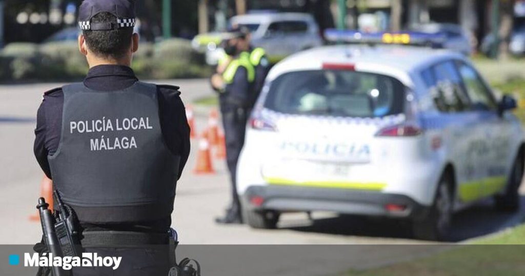 Interrupciones del tráfico en la ciudad de Málaga debido a las obras de abastecimiento de agua y al desfile de Carnaval.