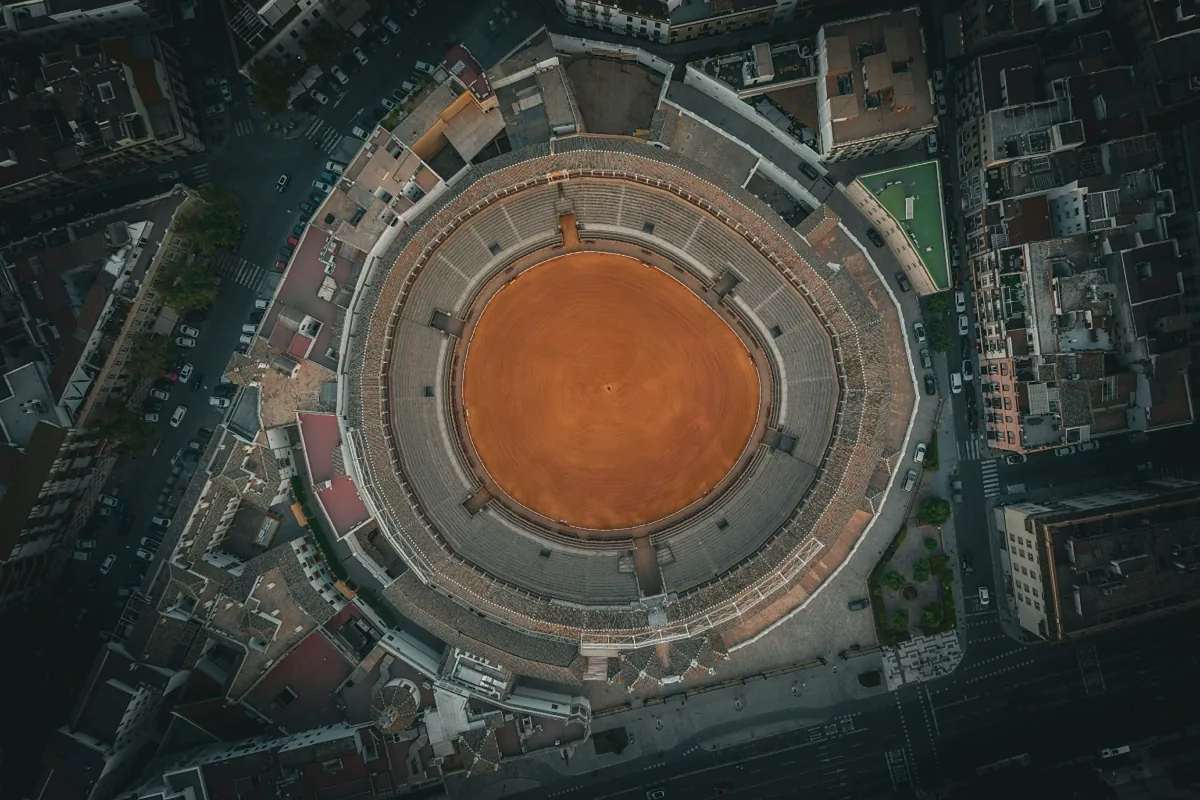 La historia de que La Maestranza, la plaza de toros de Sevilla, no es redonda