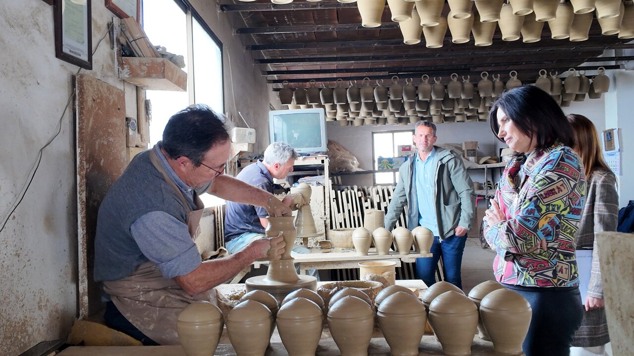 Más de 364.000 euros para fomentar la competitividad de los artesanos cordobeses