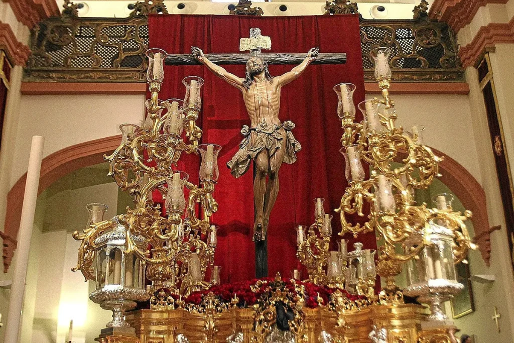 Procesiones del Viernes Santo en la Semana Santa de Sevilla 2024: horarios y recorridos