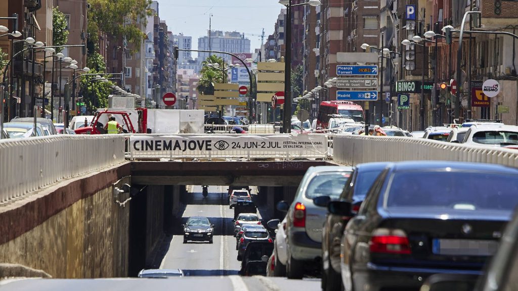 Reforma de Pérez Galdós: el Ayuntamiento de Valencia está estudiando por dónde desviar los 60.000 vehículos que pasan por Pérez Galdós.