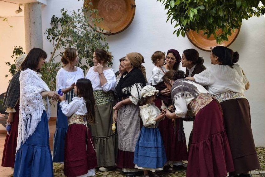 Un documental recuerda la historia de la fundación de Cañada Rosal, La Luisiana y El Campillo