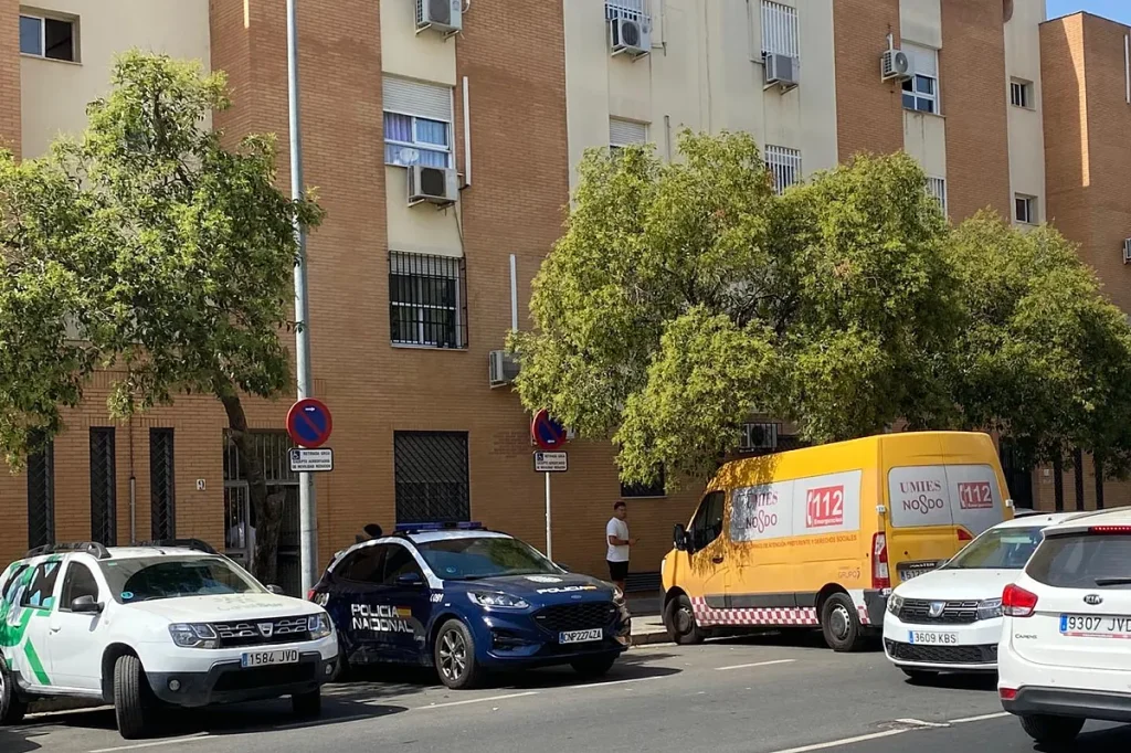 Un hombre mata a puñaladas a su mujer en Sevilla en el séptimo crimen machista en Andalucía este año.