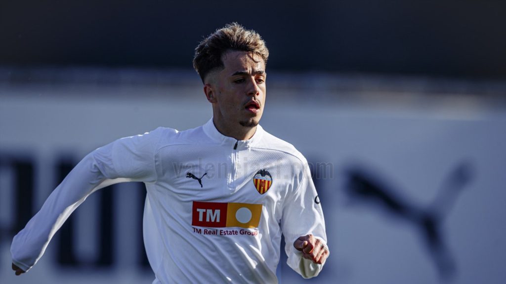 Valencia CF : Iván Jaime se rompe la pierna y es baja para el partido fuera de casa en Girona