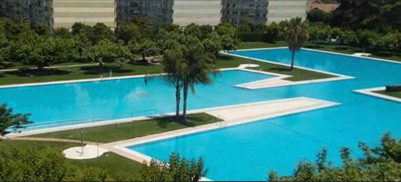 Vox propuso la creación de 12 piscinas municipales para todos los barrios de Córdoba.