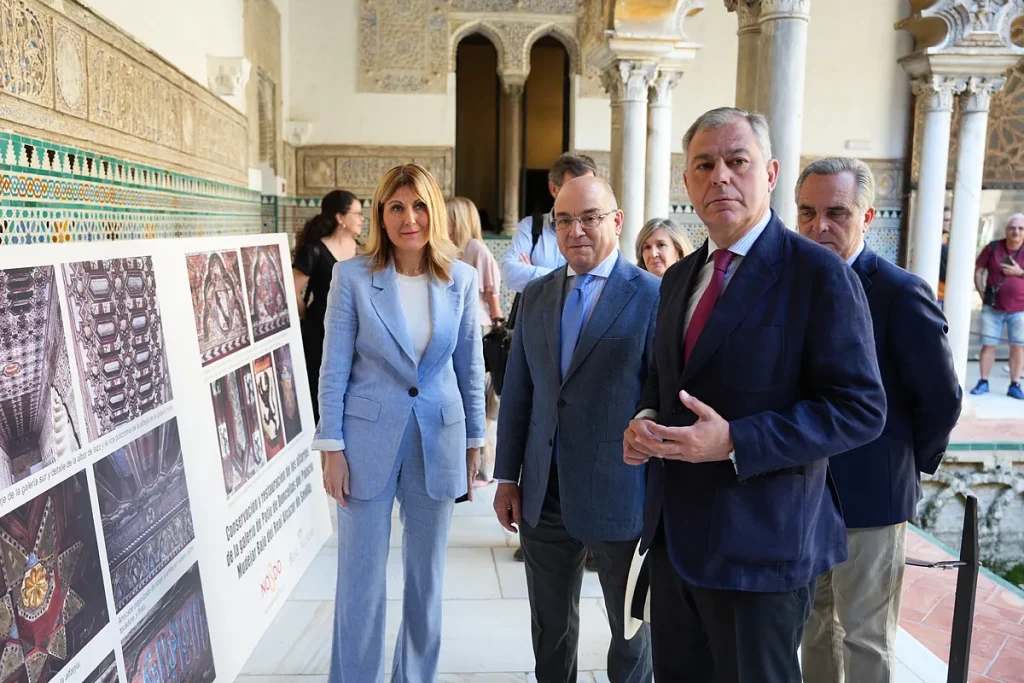 Vox vuelve a presionar al PP para que entre en el gobierno municipal de Sevilla.